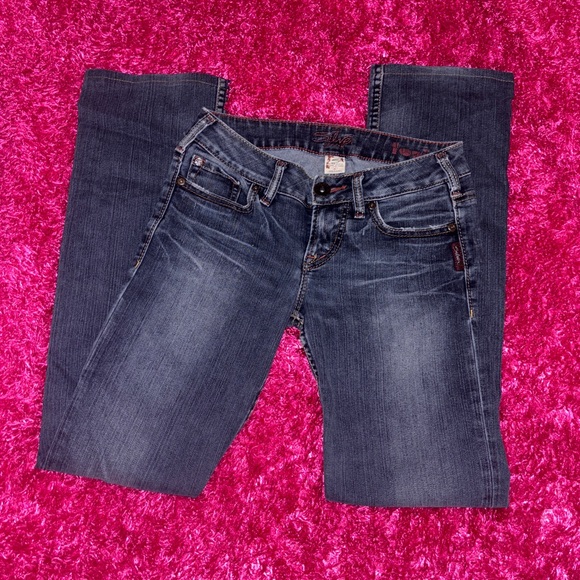 VINTAGE SILVER JEANS ⭐️ - Picture 2 of 4